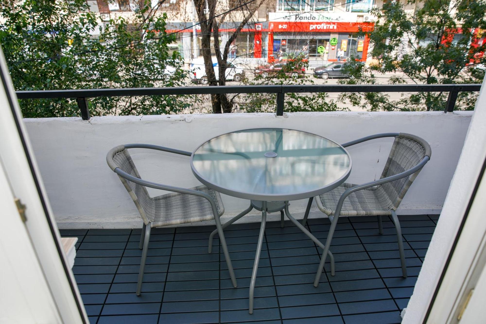 Color Apartments Corneliu Coposu No3 Bukarest Exterior foto